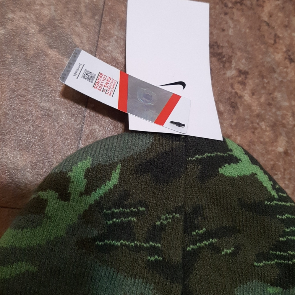 New. Nike Texas Longhorns Camo Military Appreciation Cuffed Knit Beanie. - Picture 3 of 6